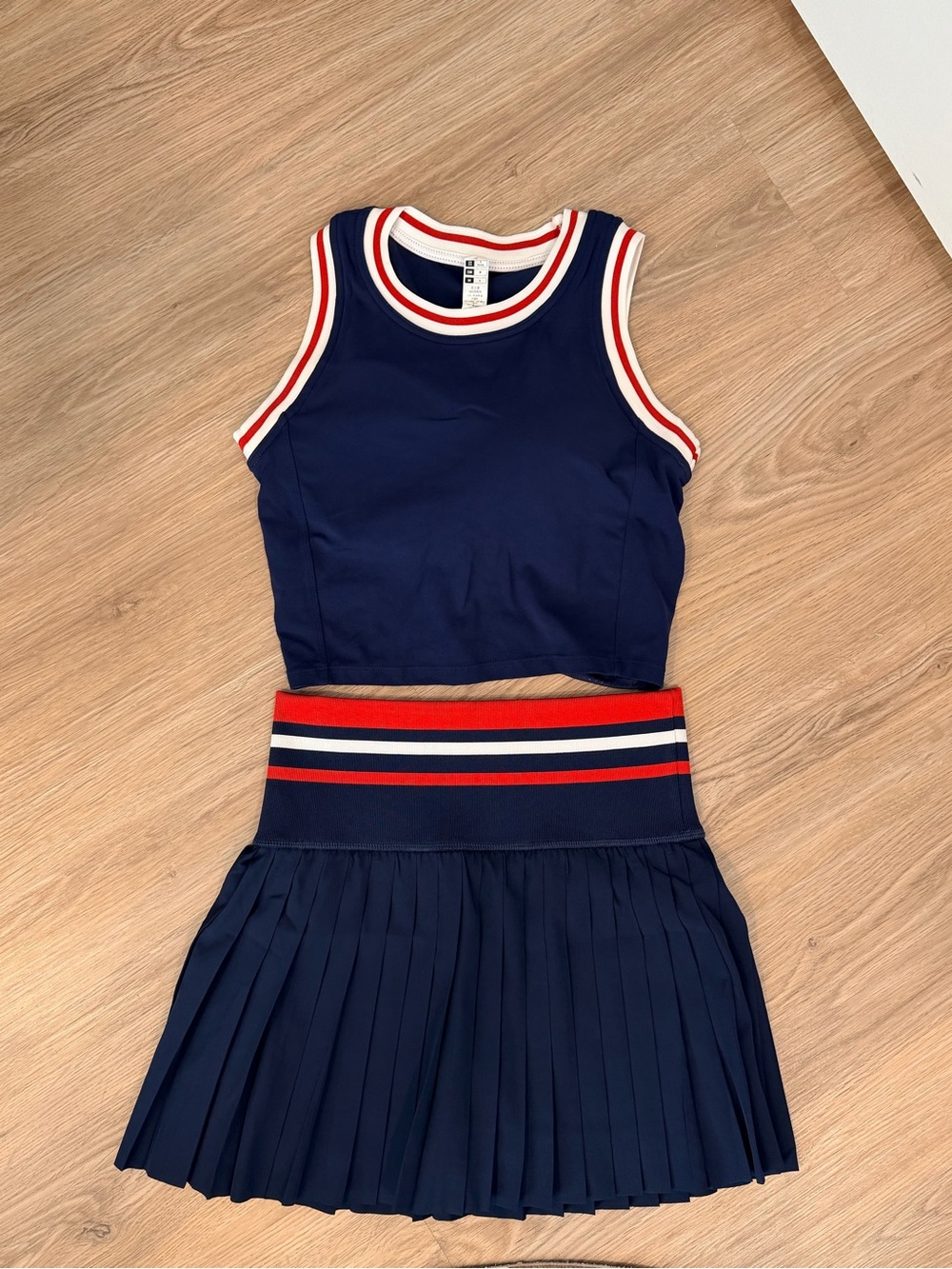 Navy Red-Trim Athletic Crop Top & Pleated Skirt Set Golf/Tennis/Pickleball